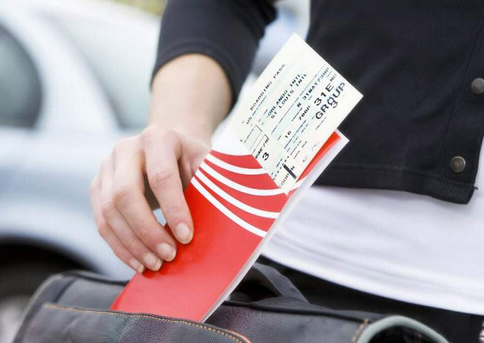 国际机票票据上姓名写错了，怎么办？